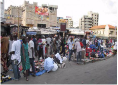 ​PRATIQUES URBAINES DANS UNE VILLE EN AFRIQUE SUBSAHARIENNE :  Focus sur une rue de Dakar