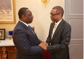 Le Pr Macky a t'il besoin d'un ministre conseiller "Mbodio Mbodio"  qui  cherche "himself"... conseillers?