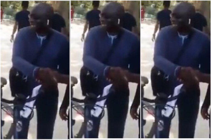 Idrissa Seck sur son vélo, se balade tranquillement en Europe (vidéo)