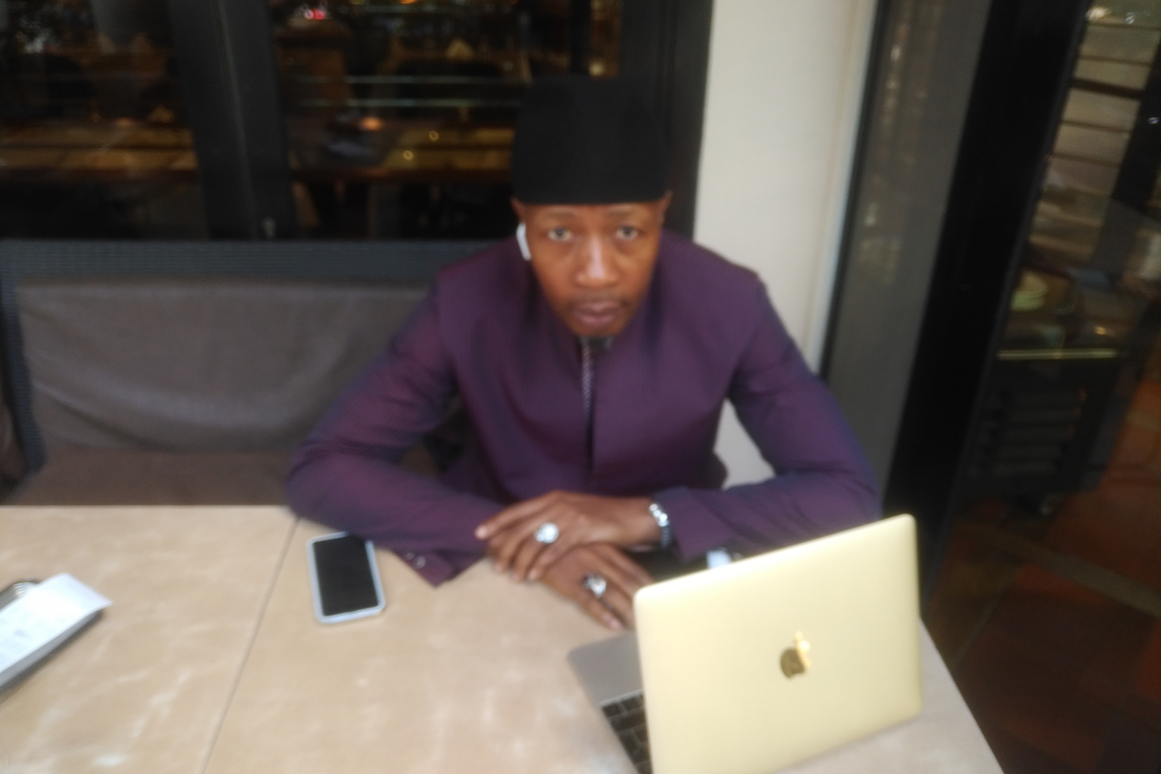 Les vérités de Paco Jackson: "Macky ne doit pas dormir sur ses lauriers (...) Tanor, comme Niass etc...doivent mouiller le maillot (...)" Les vérités de Paco Jackson: "Macky ne doit pas dormir sur ses lauriers (...) Tanor, comme Niass etc...doivent mouiller le maillot (...)"