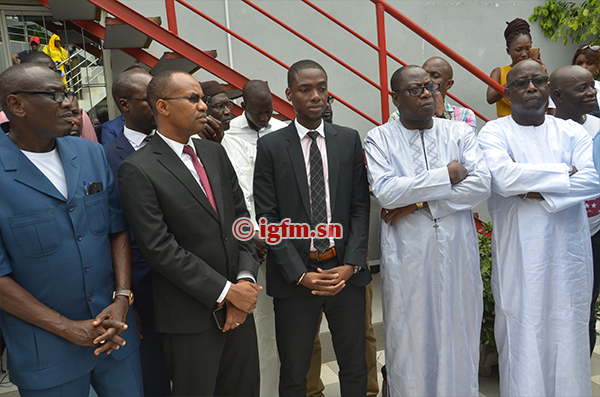 Youssou Ndour rend hommage à Mamoudou Ibra Kane et Alassane Samba Diop