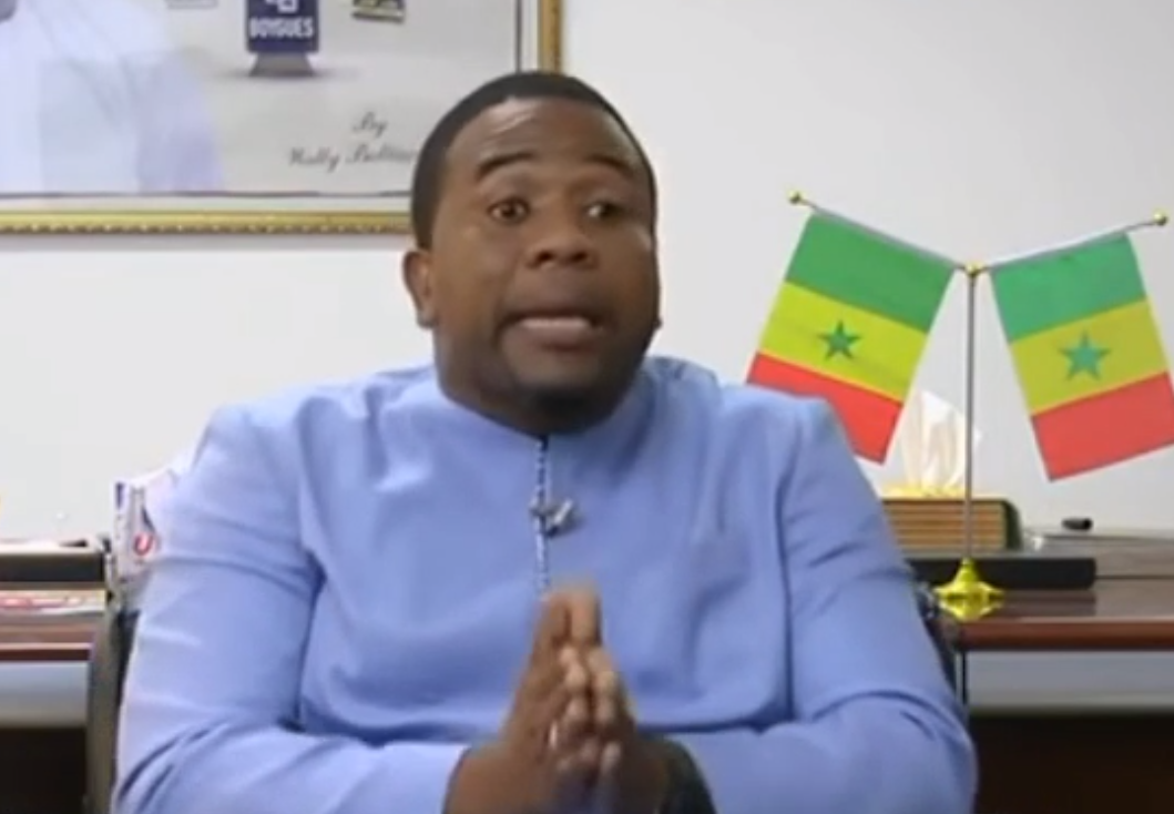 Vidéo – Bougane Guèye Dany liste les « incohérences » du livre de Ousmane Sonko