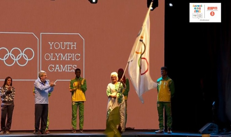 JOJ : Soham El Wardini Reçoit Le Drapeau Olympique