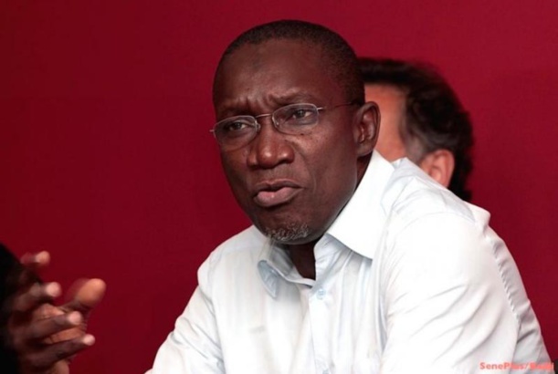 Me Amadou Sall: "Macky a gagné puisqu'il a décidé que Karim Wade ne sera pas candidat (...) Nous allons nous battre avec Macky (...)"