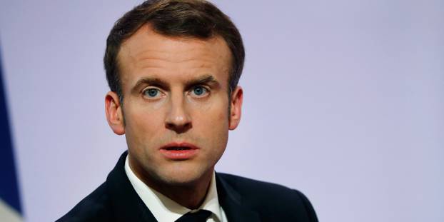 "Gilets jaunes" : Macron exprime sa "honte" et dénonce les violences à Paris