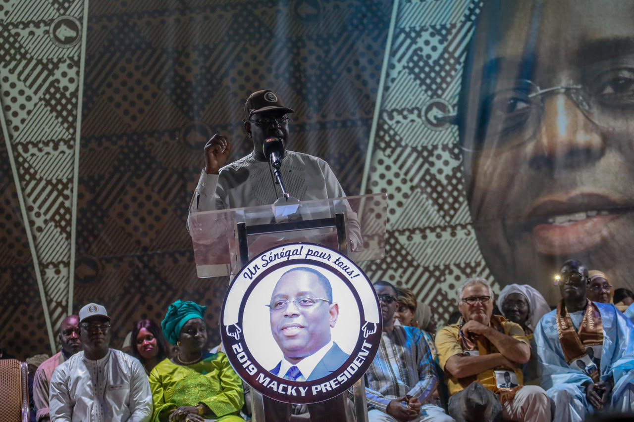 ​Meeting à Ziguichor : Macky chante la Casamance