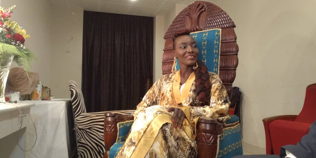 Coumba Gawlo : "J'aimerais être candidate à la présidentielle" Coumba Gawlo : "J'aimerais être candidate à la présidentielle"