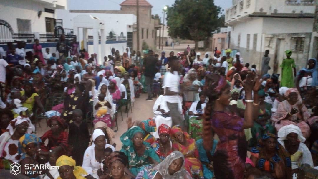 Fallou Ndiaye mobilise pour Macky (Images)