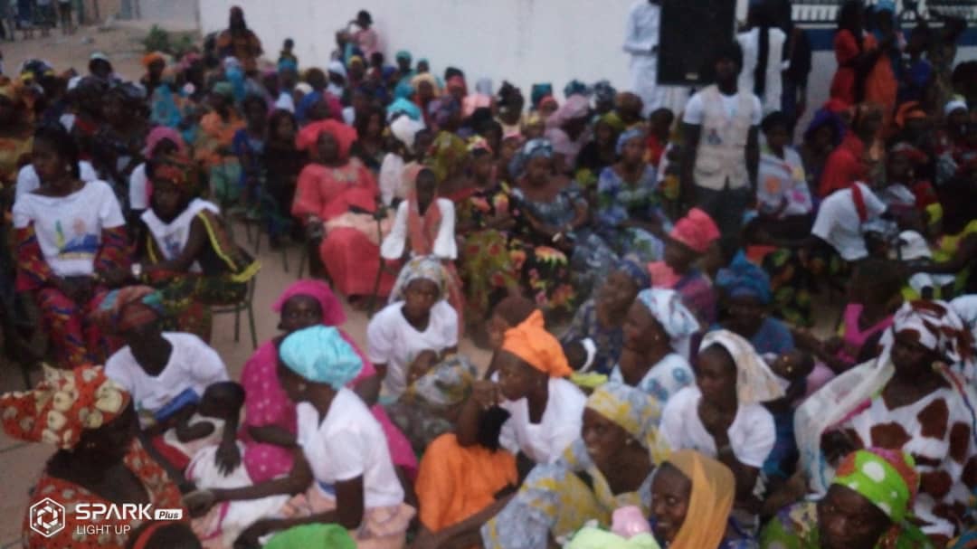 Fallou Ndiaye mobilise pour Macky (Images)