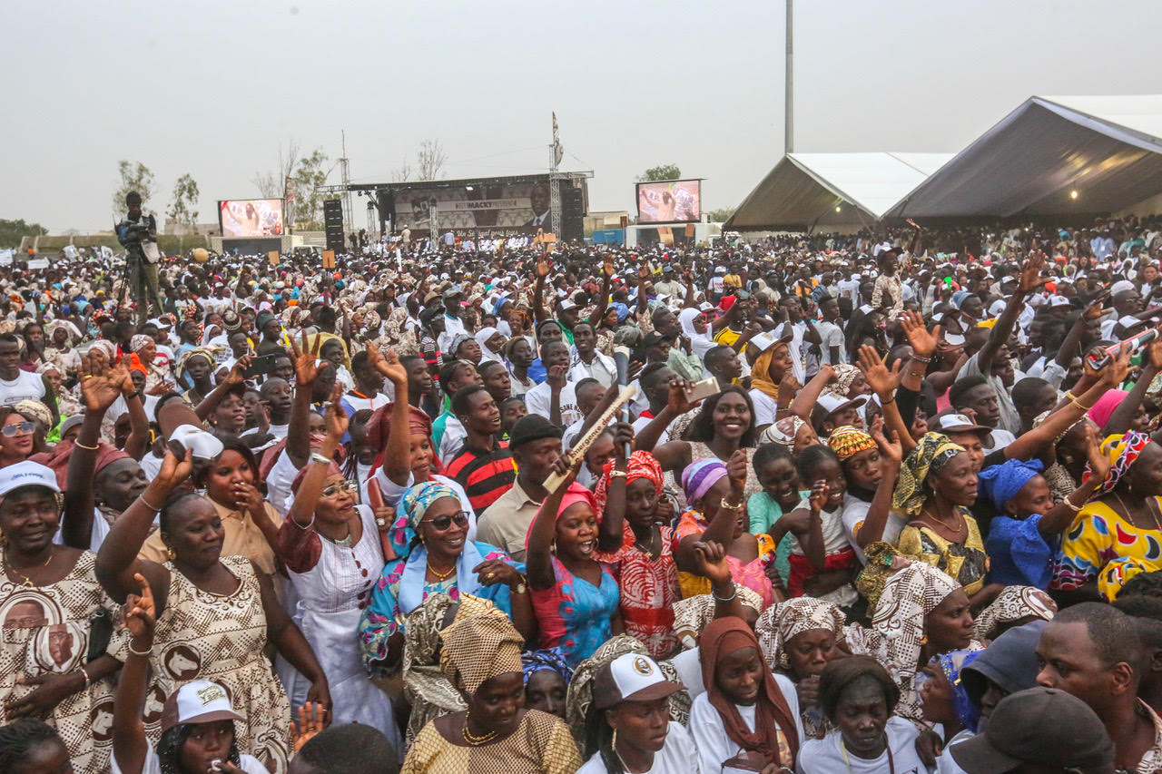 Arrivée en trombe à Fatick : Macky Sall mieux chez lui Arrivée en trombe à Fatick : Macky Sall mieux chez lui