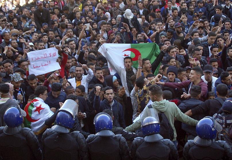 Les jeunes Algériens n’ont plus peur de défier le pouvoir