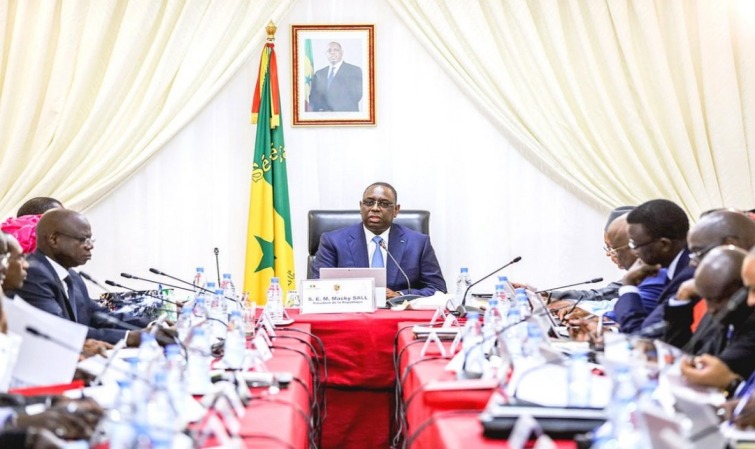 MACKY SALL :« JE NE DOIS AUCUNE EXPLICATION À UN MINISTRE QUE JE MUTE OU JE DÉMETS » MACKY SALL :« JE NE DOIS AUCUNE EXPLICATION À UN MINISTRE QUE JE MUTE OU JE DÉMETS »