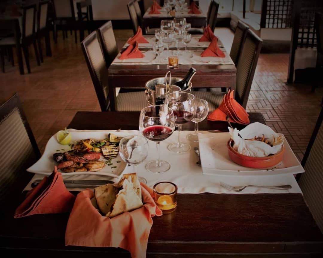 Un restaurant italien à Dakar sévèrement critiqué a cause du manque...