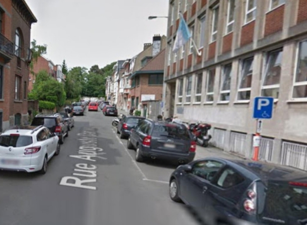 Il fonce sur 2 femmes voilées en voiture : affaire classée sans suite