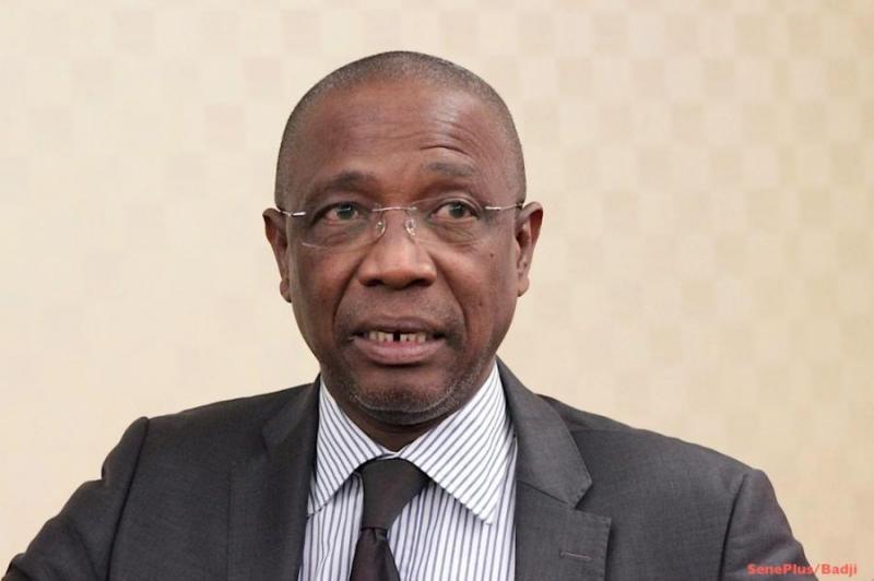 KASSÉ à TV5 : Un son de cloche différent de ses camarades. KASSÉ à TV5 : Un son de cloche différent de ses camarades.