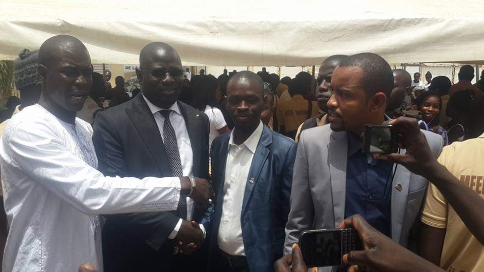 Voici Moussa Sow, le nouveau patron de la Convergence des Jeunesses Républicaines (Cojer)! Voici Moussa Sow, le nouveau patron de la Convergence des Jeunesses Républicaines (Cojer)!