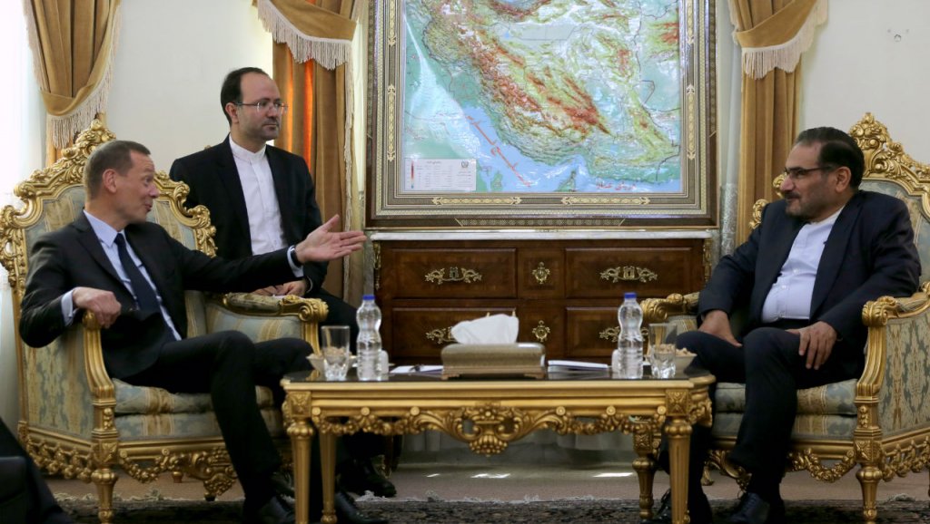 Nucléaire iranien : un émissaire français à Téhéran pour calmer le jeu