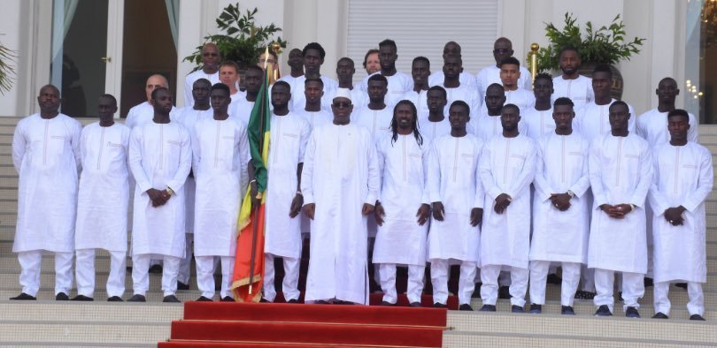 DERNIERE MINUTE- Les Lions reçus au Palais Présidentiel par le Pr Macky Sall DERNIERE MINUTE- Les Lions reçus au Palais Présidentiel par le Pr Macky Sall