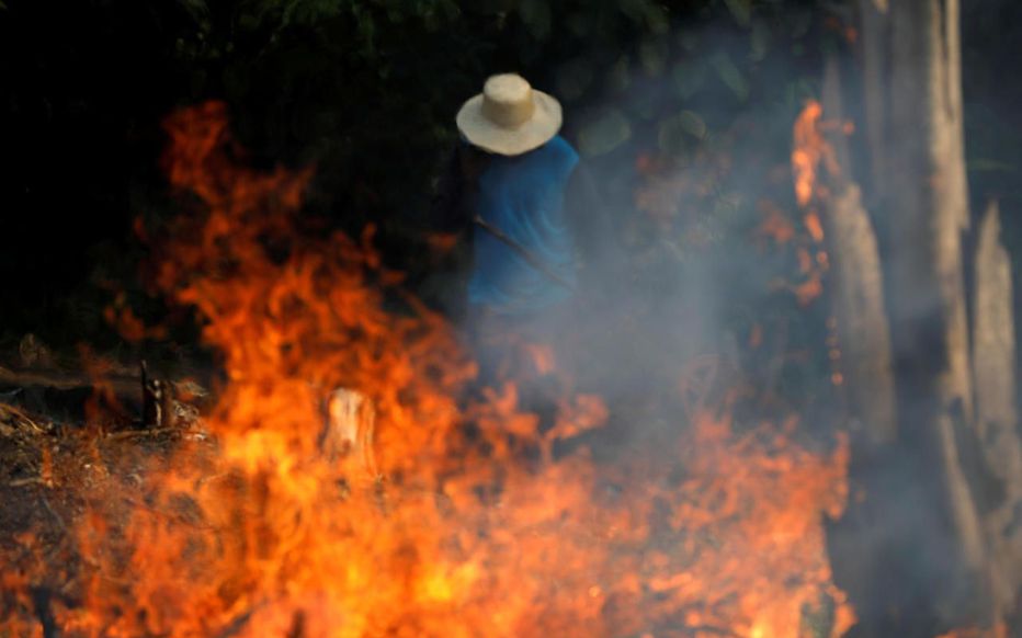 Le monde inquiet face aux incendies en Amazonie