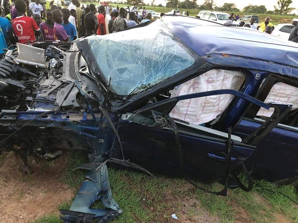 L'industriel Cheikh Amar, victime d’un grave accident de voiture, se retrouve avec une fracture au...
