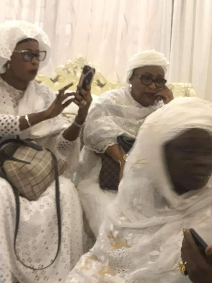  Une délégation de la ville de Dakar, conduite par Mme le Maire Soham El Wardini, chez le khalif Serigne Mountakha