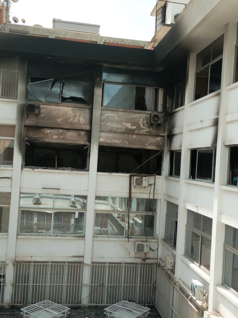 [Photos] Incendie au Trésor Public : Le ministère des Finances fait le point