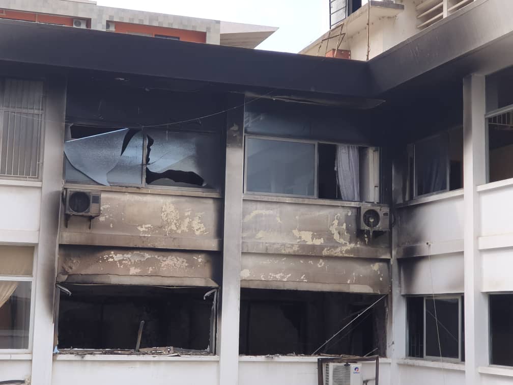 [Photos] Incendie au Trésor Public : Le ministère des Finances fait le point
