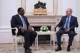 Vladimir Poutine se cherche de nouveaux alliés au sommet Russie-Afrique
