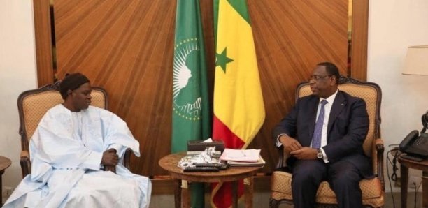 PALAIS : Macky reçoit Baba Maal