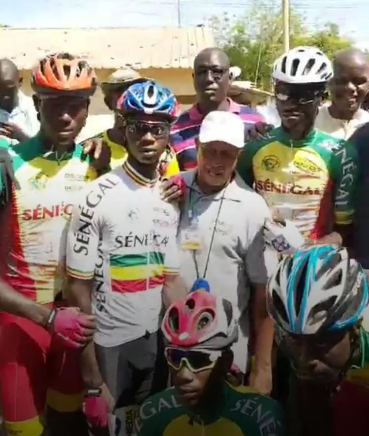 Le Directeur des Domaines, Mame Boye Diao, vole au secours des cyclistes Sénégalais Le Directeur des Domaines, Mame Boye Diao, vole au secours des cyclistes Sénégalais