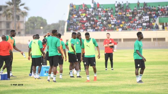Sénégal - Congo Brazzaville / Onze type : Sidy Sarr et Habib Diallo titulaires, Wagué à droite, Mendy dans les buts...