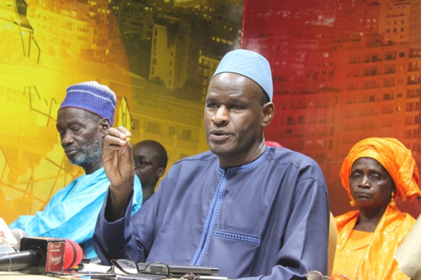 Thierno LÔ et  la coalition ADIANA félicitent le Président Macky SALL pour le prix « Medays »