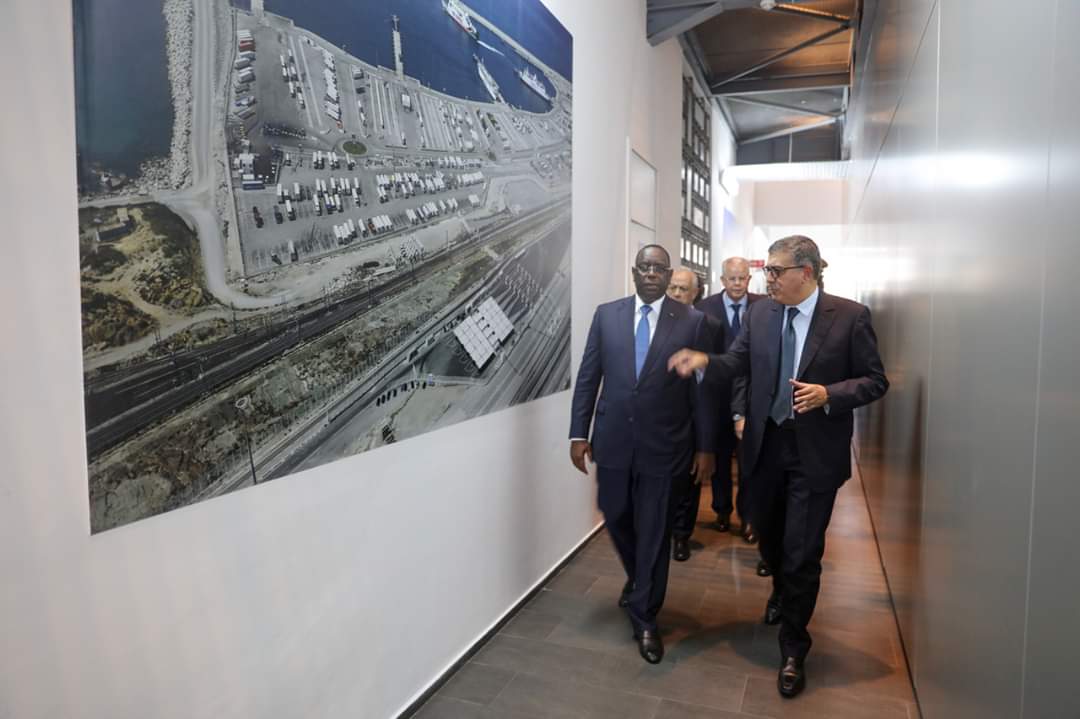 Avant de faire cap sur Dakar, le Pr Macky Sall a visité le  Port de TANGER