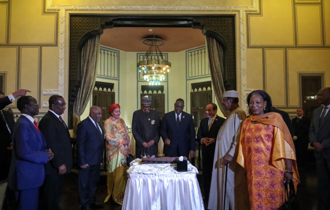 Anniversaire du Président lors du Diner Officiel au Old Cataract sur invitation du Président El-Sissi