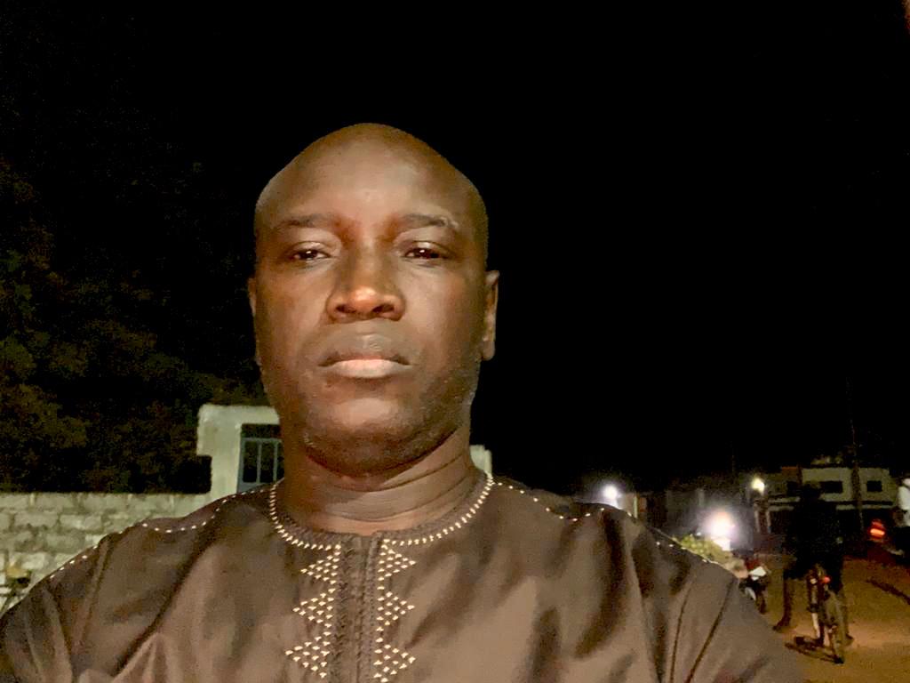 A Kédougou le ministre de l’intérieur regarde en pleine rue le match Salzbourg - Liverpool A Kédougou le ministre de l’intérieur regarde en pleine rue le match Salzbourg - Liverpool