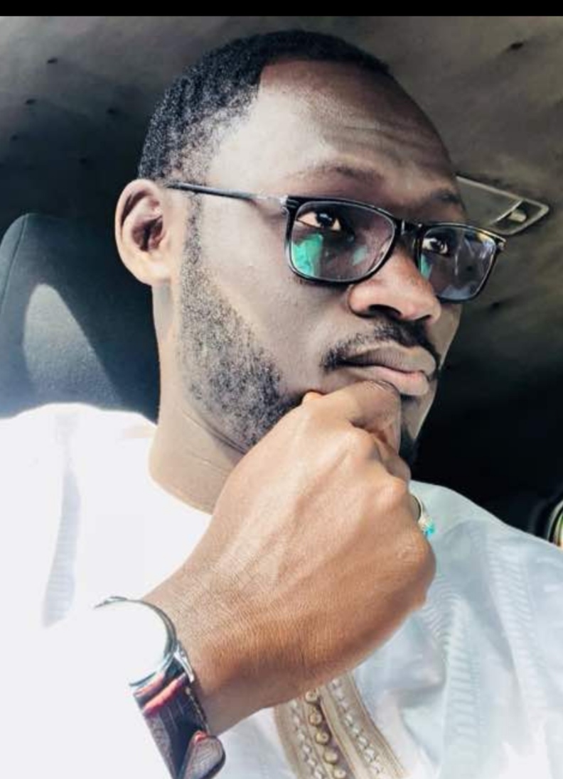 Notre confrère Pape Ibrahima Diassé s'est enfin marié! Notre confrère Pape Ibrahima Diassé s'est enfin marié!