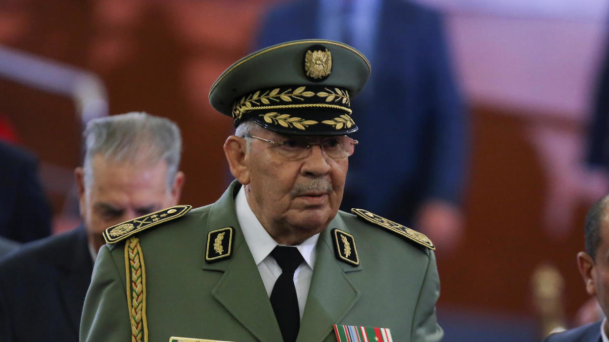 Algérie : le général Ahmed Gaïd Salah, puissant chef d'état-major de l'armée, est mort Algérie : le général Ahmed Gaïd Salah, puissant chef d'état-major de l'armée, est mort