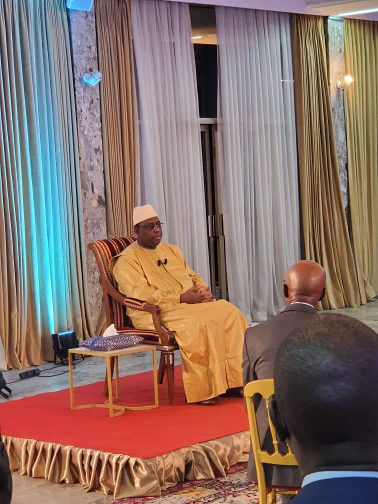 URGENT - Le Pr Macky Sall convoque ses ministres ce jeudi matin URGENT - Le Pr Macky Sall convoque ses ministres ce jeudi matin