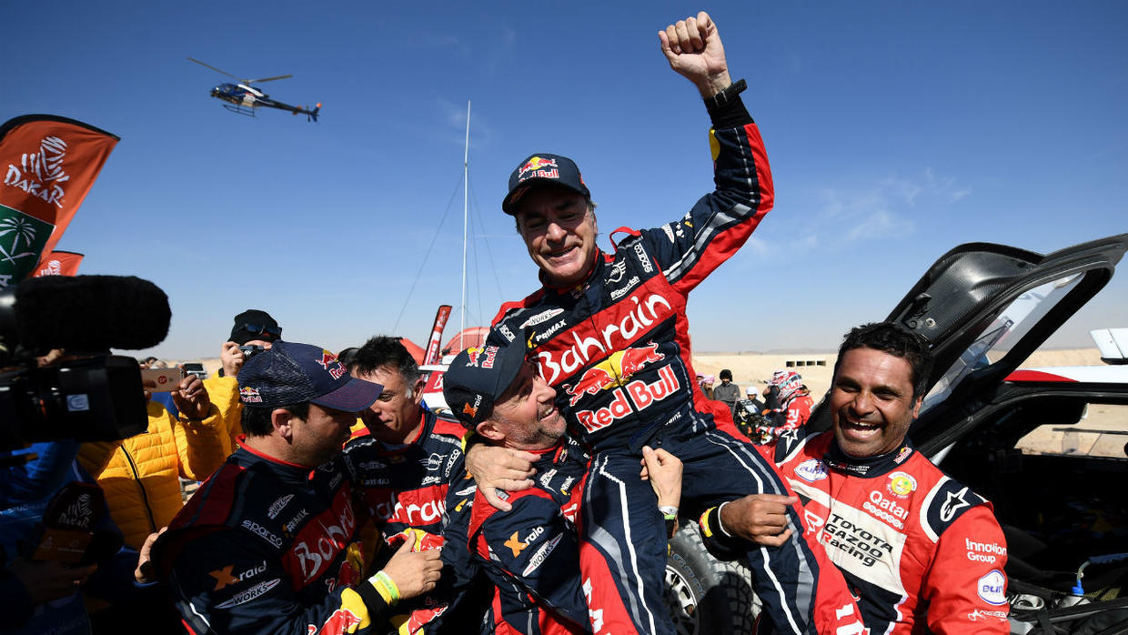 L'Espagnol Carlos Sainz remporte son troisième Dakar