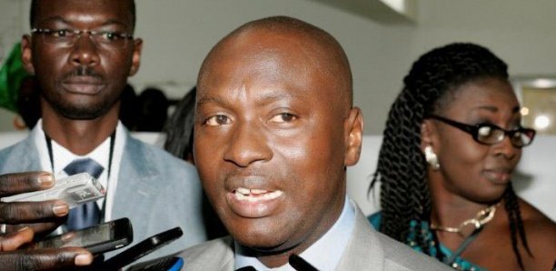 Les misères de Ndèye Rokhya Mbodji, ex-présentatrice de la Rts, à l’Anacim Les misères de Ndèye Rokhya Mbodji, ex-présentatrice de la Rts, à l’Anacim