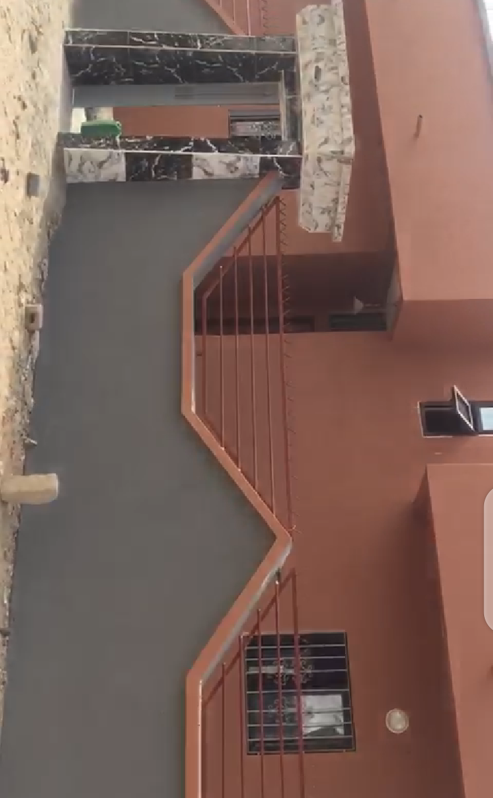 Arrêt sur image ! La Première Dame, Marième Faye Sall construit la maison du défunt étudiant Fallou Sene