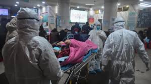 Le bilan de l'épidémie de Covid-19 dépasse les 1 800 morts en Chine continentale