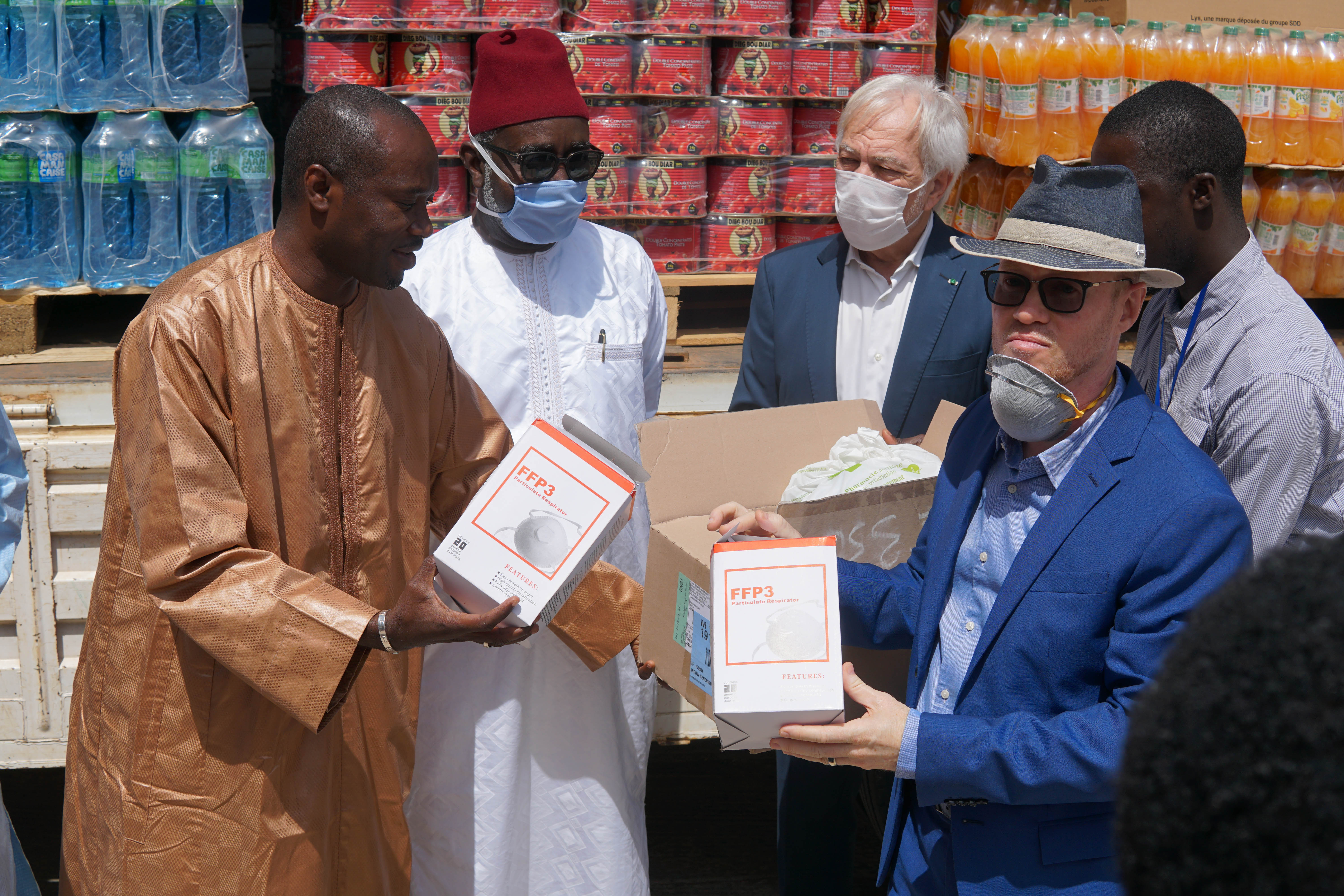 Lutte contre le Covid- 19: mobilisation des entreprises françaises et européennes aux côtés du CNP Lutte contre le Covid- 19: mobilisation des entreprises françaises et européennes aux côtés du CNP