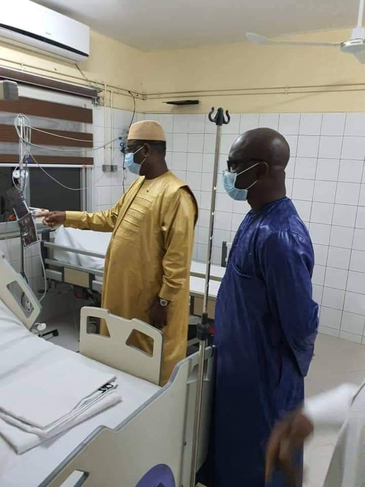 Visite surprise du Pr Macky Sall au CET de l'hôpital Idrissa Pouye de Grand Yoff (images)