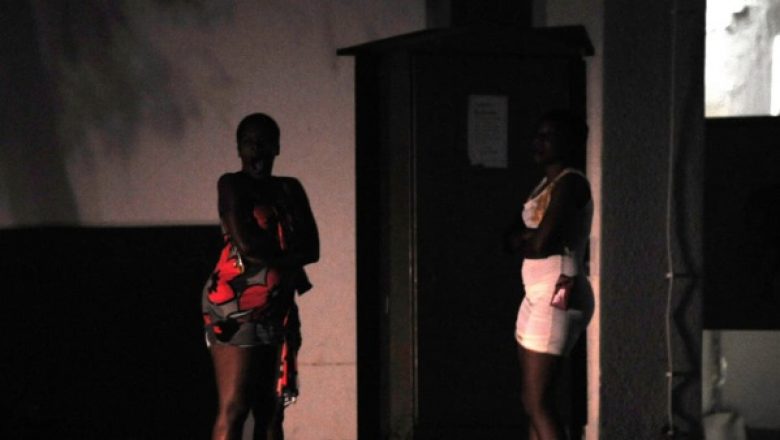 ​NORD FOIRE : PROXÉNÉTISME ET PROSTITUTION CLANDESTINE EN PLEIN COUVRE-FEU  -  Une thiessoise et une St-Louisienne déférées au parquet
