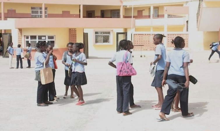 REPRISE DES COURS : THIÈS SE PRÉPARE REPRISE DES COURS : THIÈS SE PRÉPARE