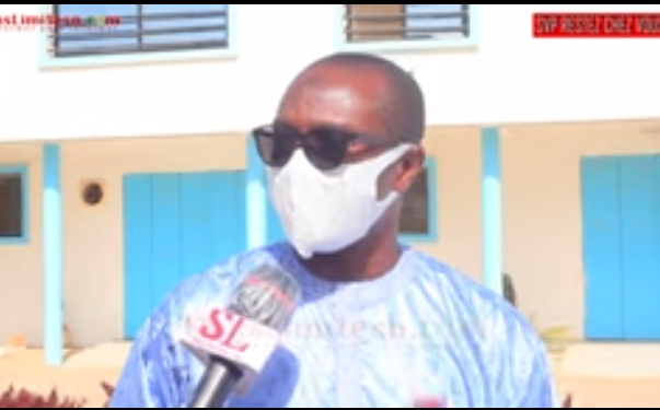 Le jeune Adama Bèye vient en aide le personnel de l’hôpital Fann Le jeune Adama Bèye vient en aide le personnel de l’hôpital Fann