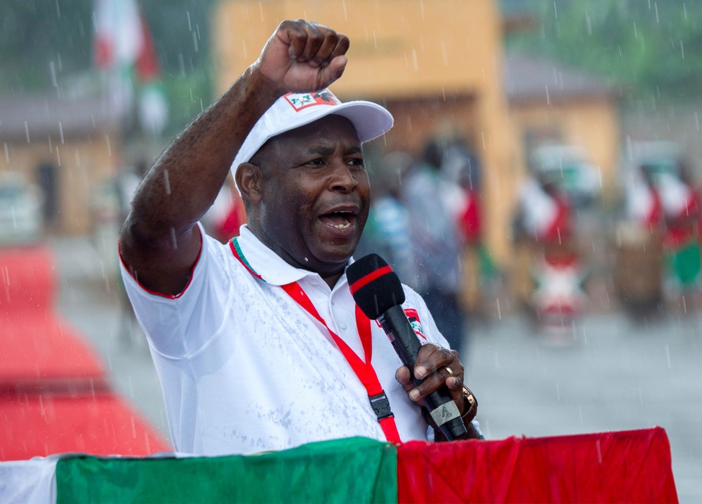 Burundi: le nouveau président Évariste Ndayishimiye adoubé malgré les critiques