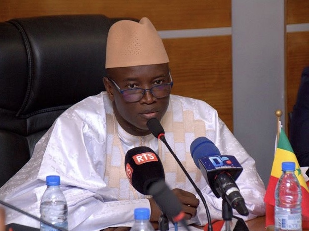 Aly Ngouille Ndiaye: "Je suis profondément attristé par la perte de Serigne Pape Malick Sy"