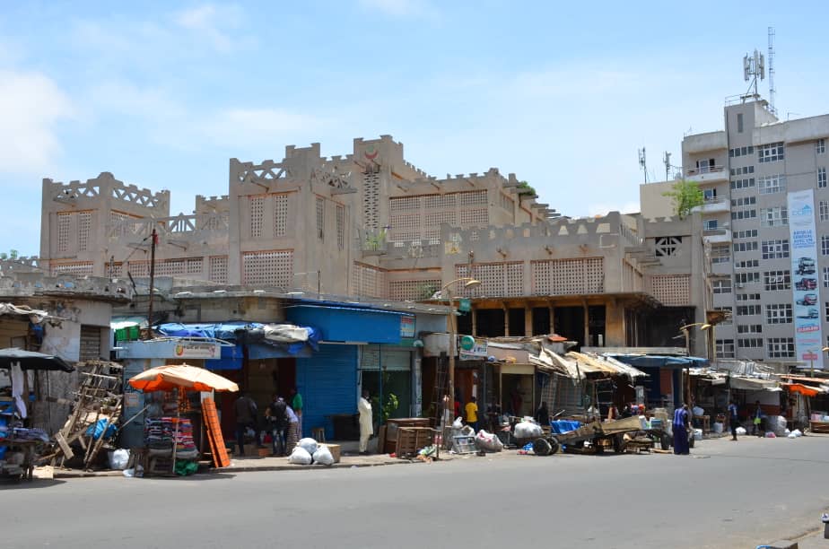 IMAGES - MARCHÉ SANDAGA : LE GRAND DÉMÉNAGEMENT A COMMENCÉ